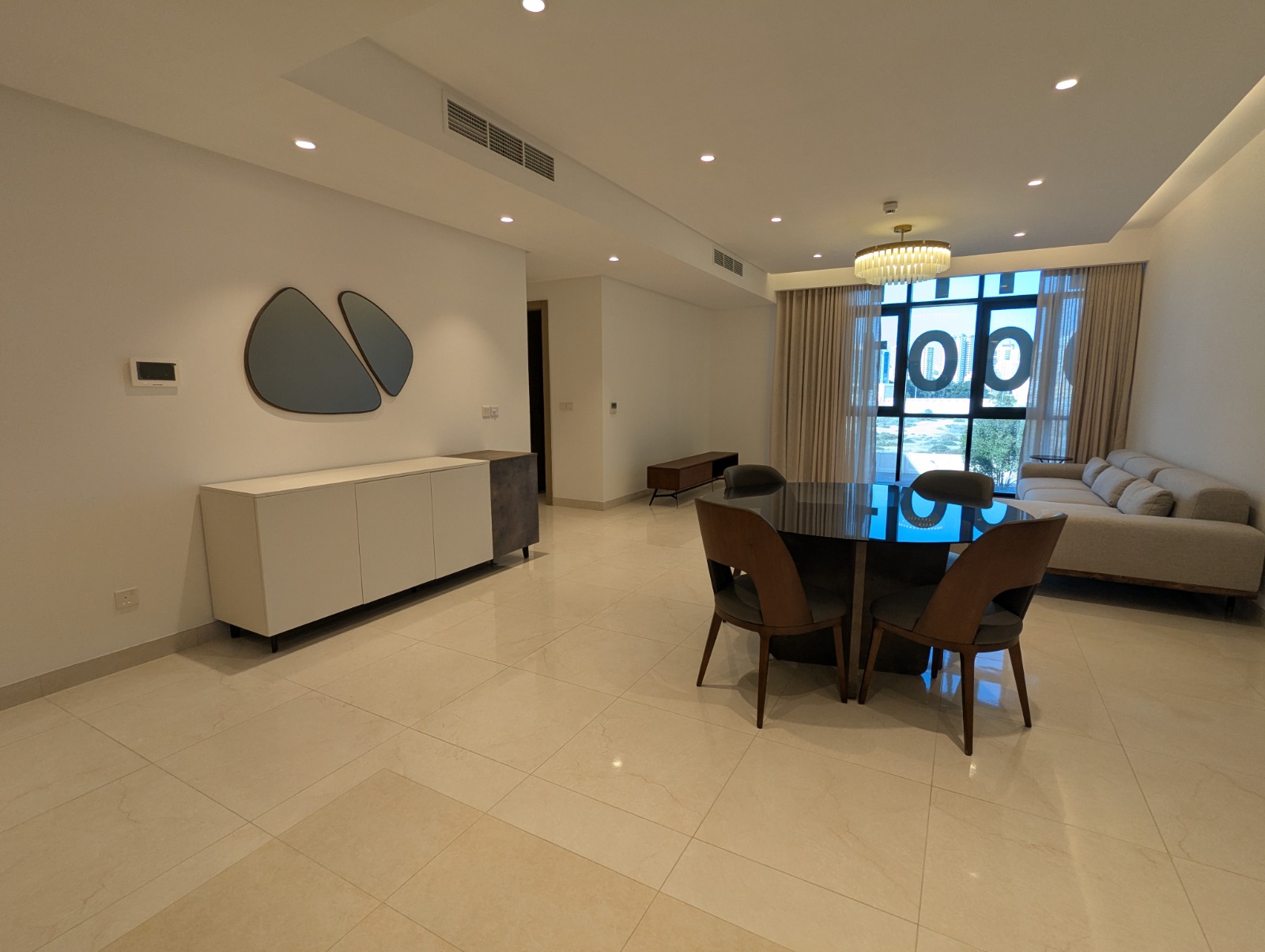 2 Bedrooms Apartment For Rent