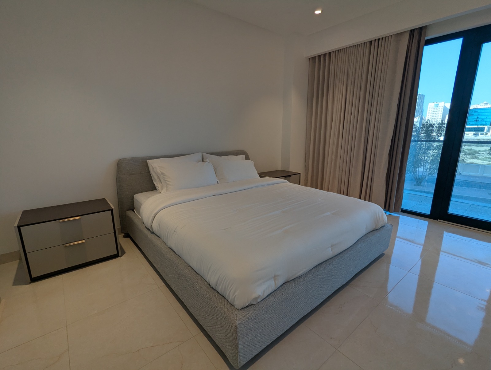 2 Bedrooms Apartment For Rent